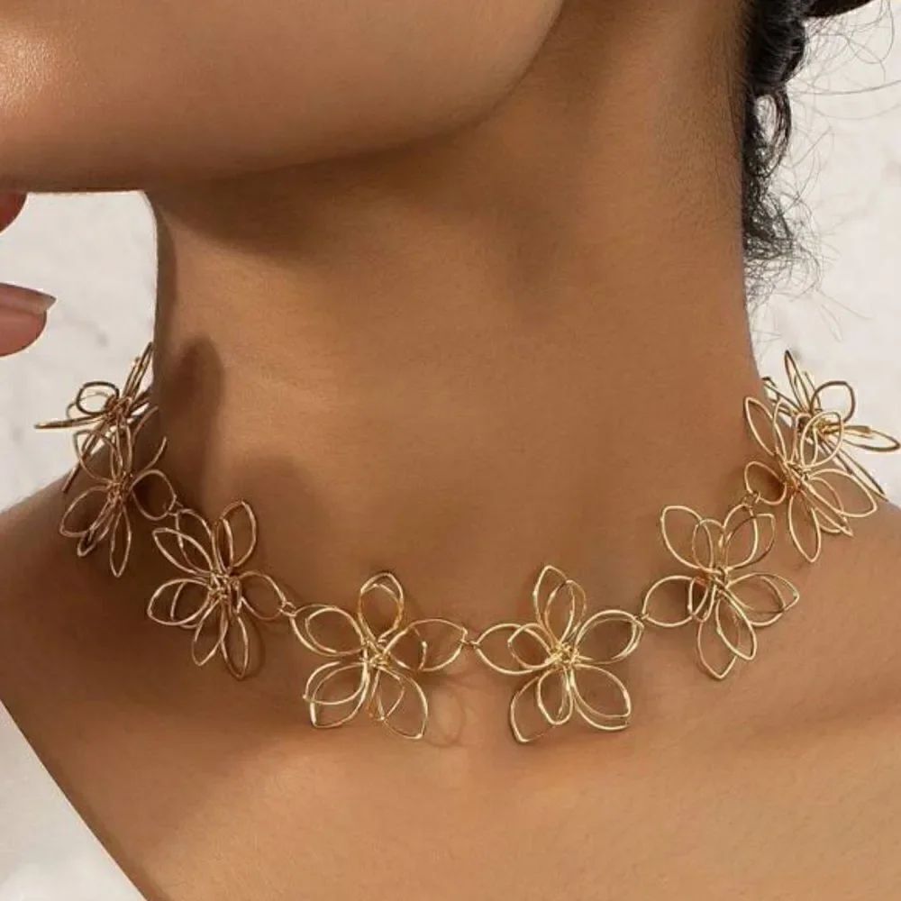 bohemian flower necklace A296